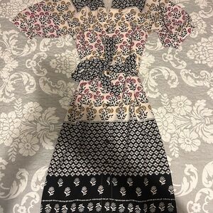 Floral Print Women's Ann Taylor Dress Size 12 Lined w/tie belt